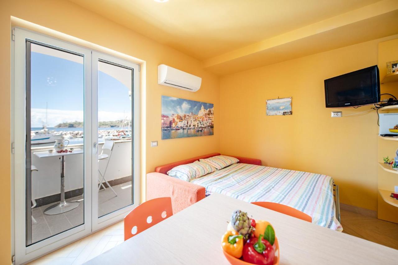 Vila Casa Cinzia In Marina Di Corricella Procida Exteriér fotografie